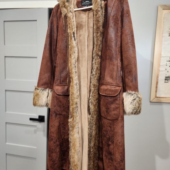 Long winter coat - Picture 2 of 3